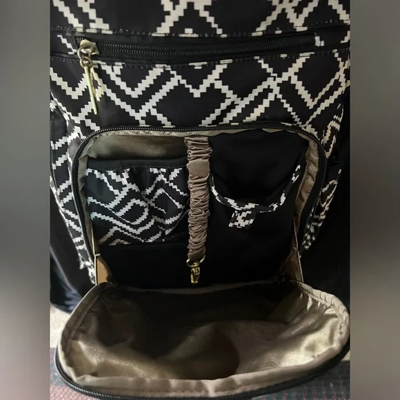 JUJUBE Be Right Back Diaper Bag Backpack - My Empress Black & White - Picture 10 of 16